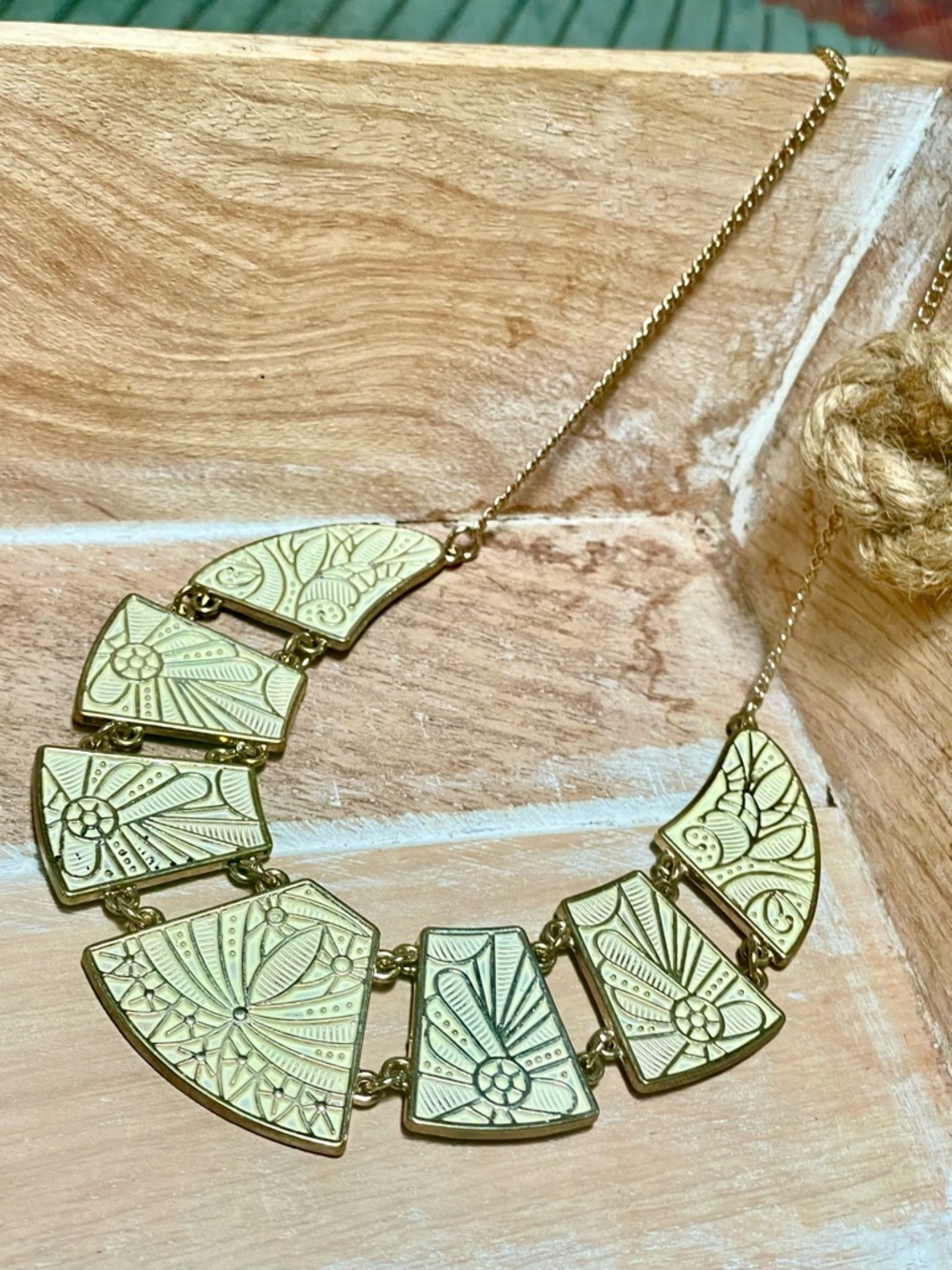 Gold-Tone Engraved Fan Pendant Statement Necklace in Pale Yellow - Picture 2 of 4